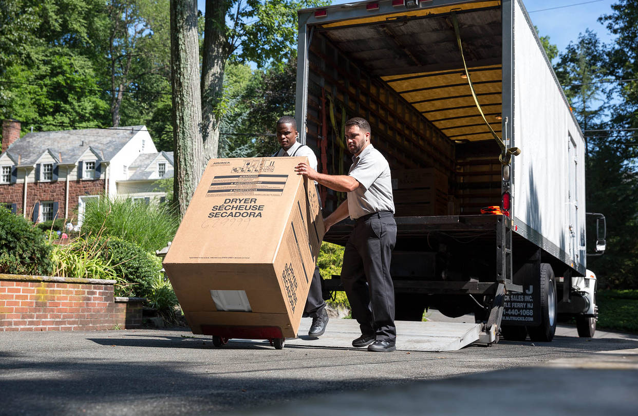 Large delivery. Heavy delivery. Faz Logistics. Last Mile delivery. Last Mile.solutions.